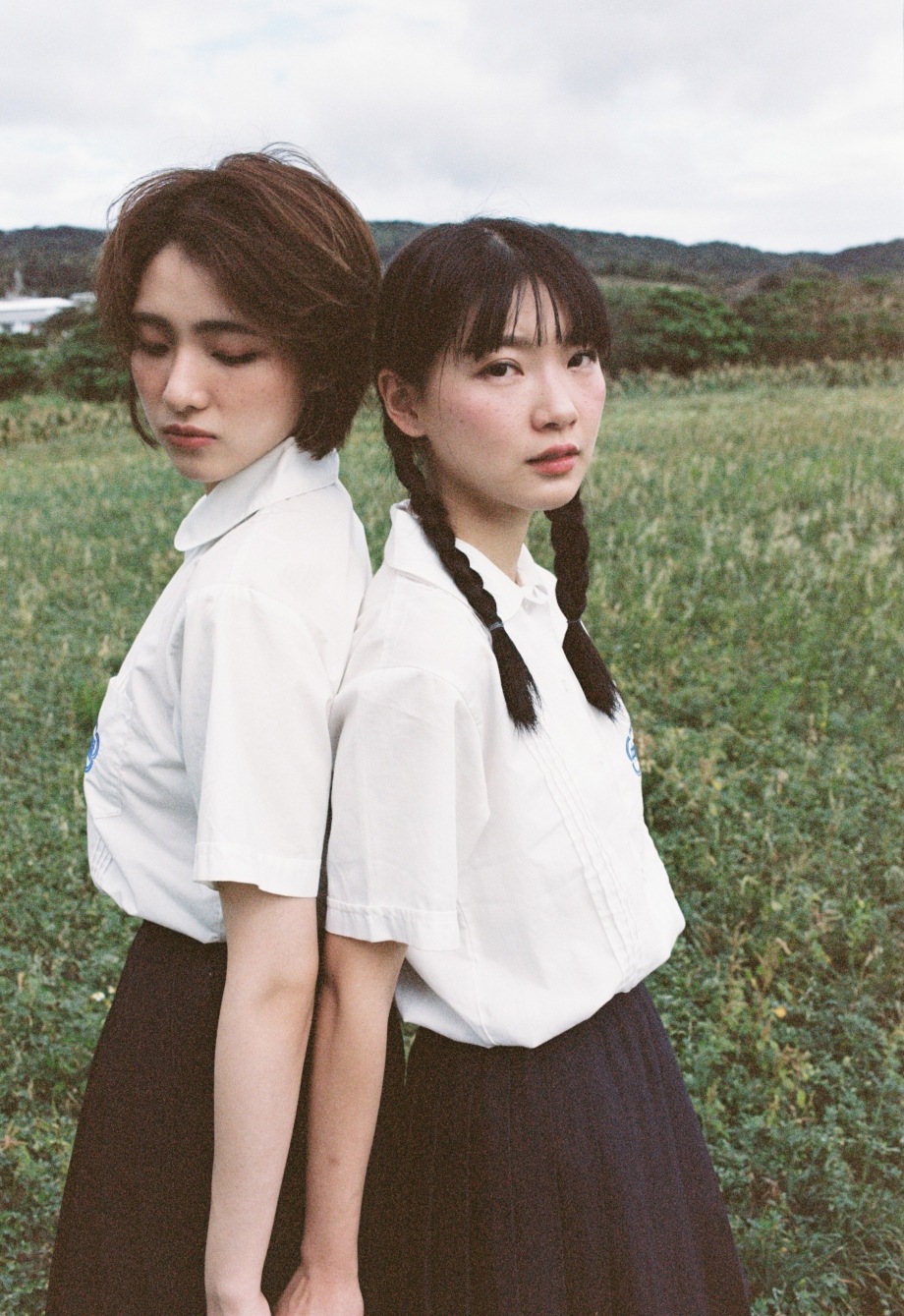 chụp hình đôi bạn thân