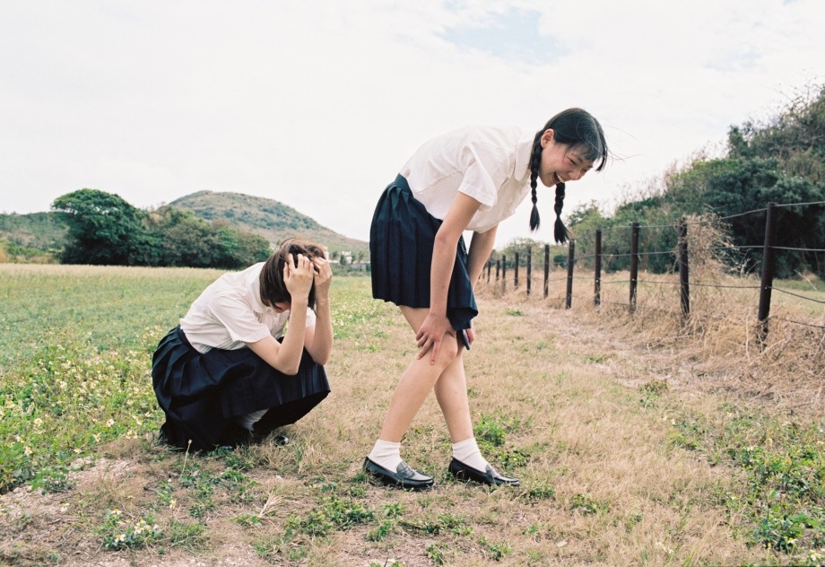 chụp ảnh đôi bạn thân