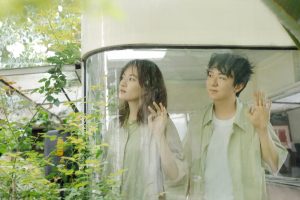 Tạo dáng chụp ảnh với người yêu