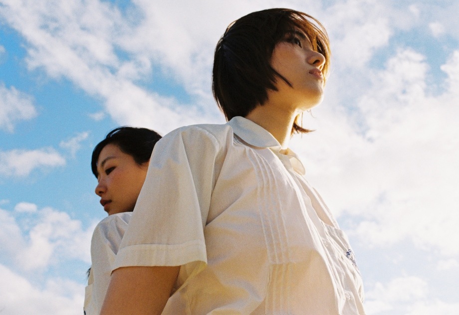 concept chụp ảnh đôi bạn thân nữ