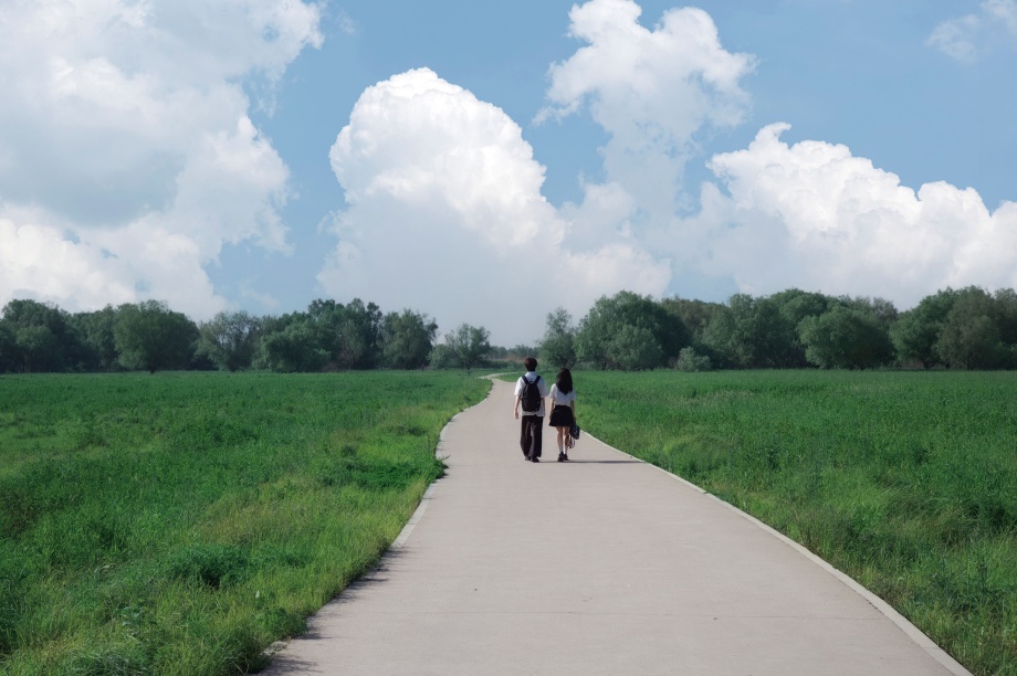 chụp ảnh cặp đôi học sinh cute