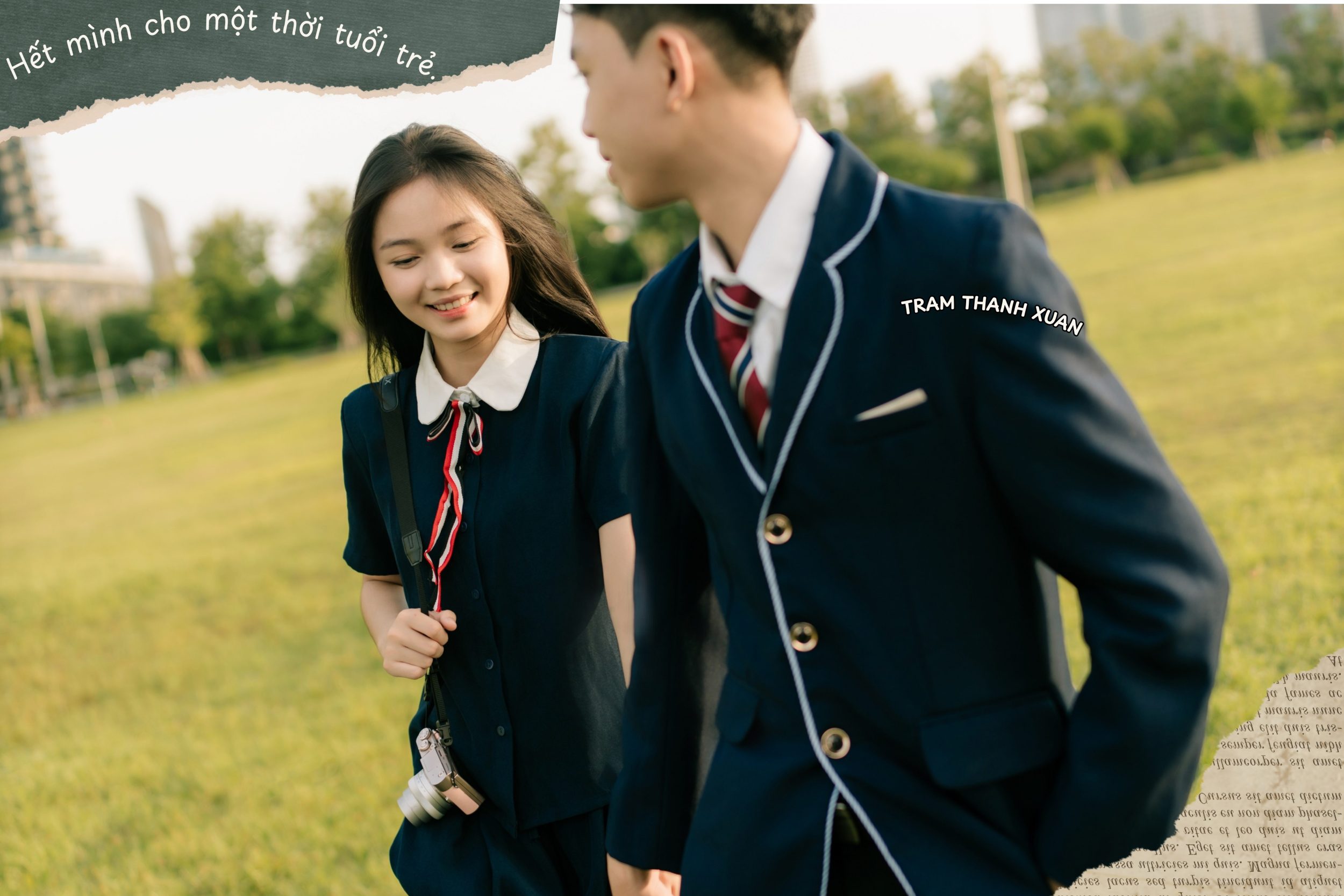 Tạo dáng chụp ảnh kỷ yếu đôi với người yêu