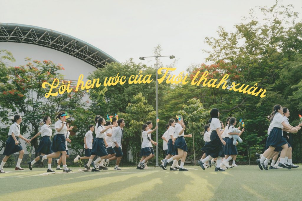 pose dáng kỷ yếu