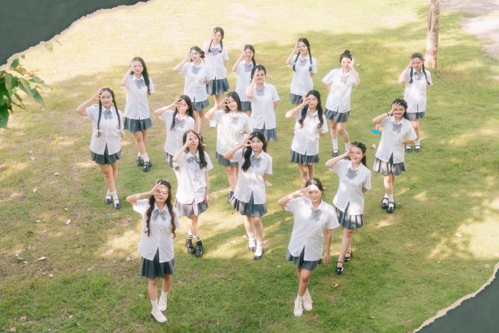 kiểu chụp kỷ yếu