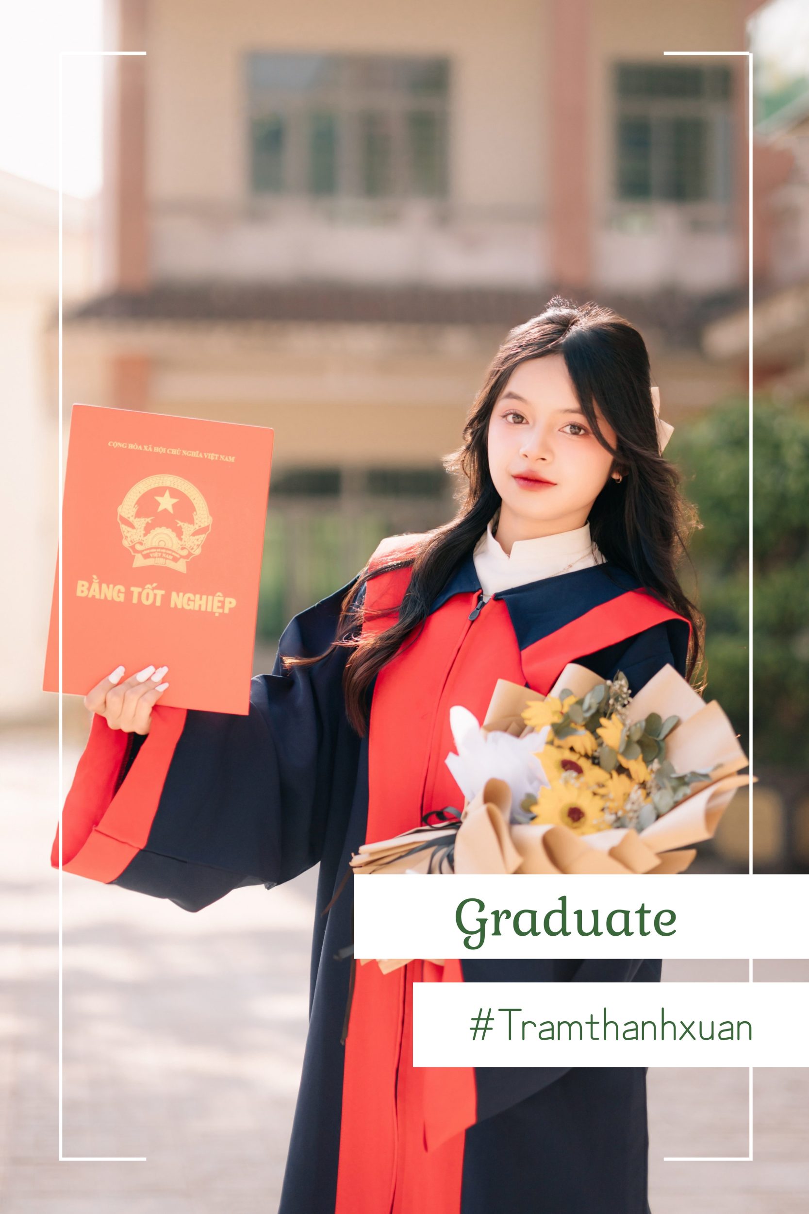 dáng chụp áo cử nhân